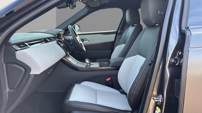 Land Rover Range Rover Velar 3.0 D300 MHEV Belgravia Edition Satin 5dr Auto Diesel Estate - Image 3